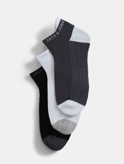 Pack Of 3 Colourblocked Ankle Length Socks - Black, White & Grey